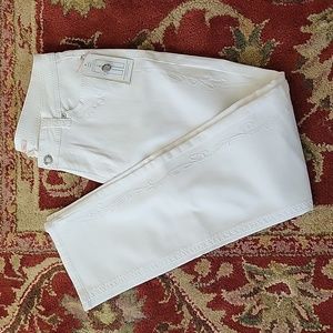 NWT Reba Lupita white embroidered western jeans